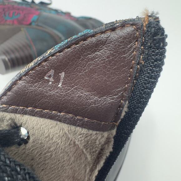 Floral Embossed Oxford Boots Womens size 9.5(41) - Picture 8 of 9